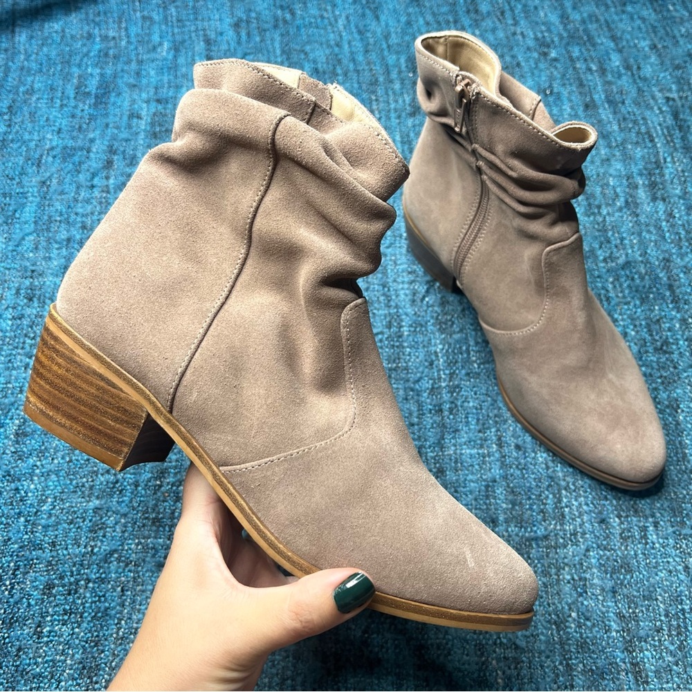 Anthropologie Barcelona Slouchy Suede Booties in Taupe Leather Euro 38 or 7-7.5